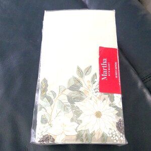 Christmas  Flower Guest Napkins #32 pk